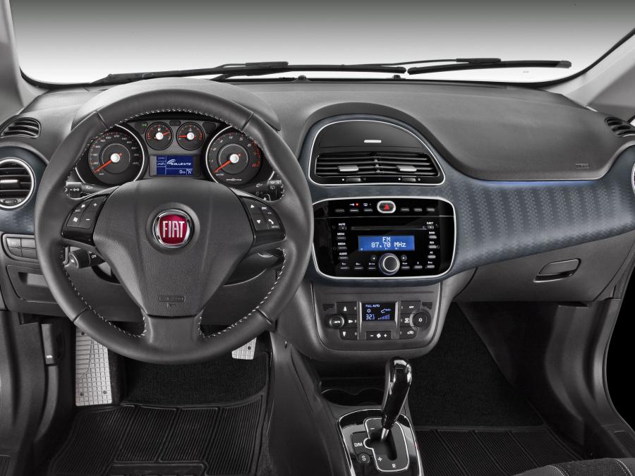  Fiat Punto Sporting 2012 года  (BR) (фото 22 из 24)
